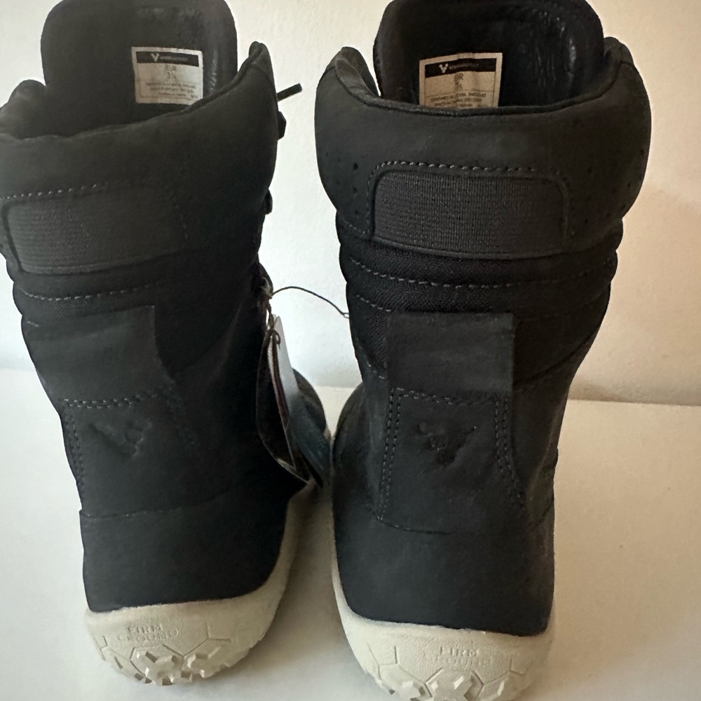 Vivo Barefoot Tracker Hi Women’s snow boot. - Picture 3 of 4